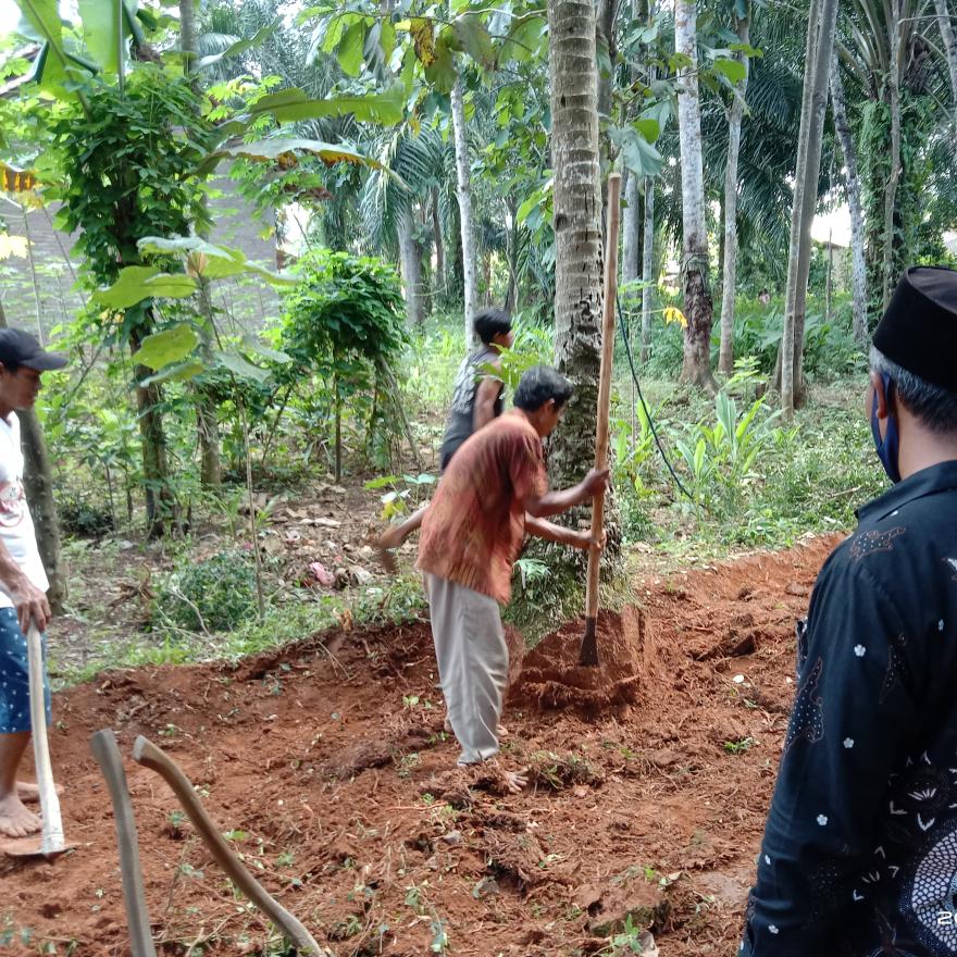 Membangun Desa Lewat Gotong Royong